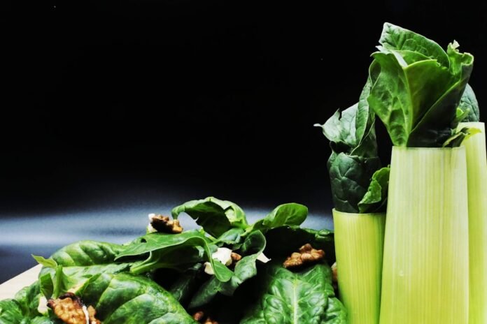 Recognizing Early Signs of Nutrient Deficiencies Over 40